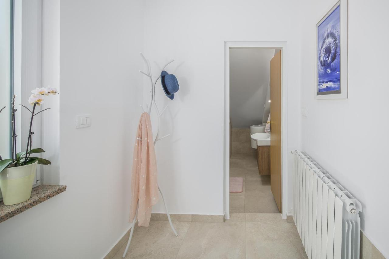 Katana Apartment *